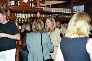 {short description of image}