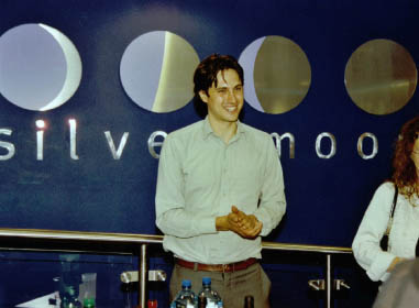 {short description of image}